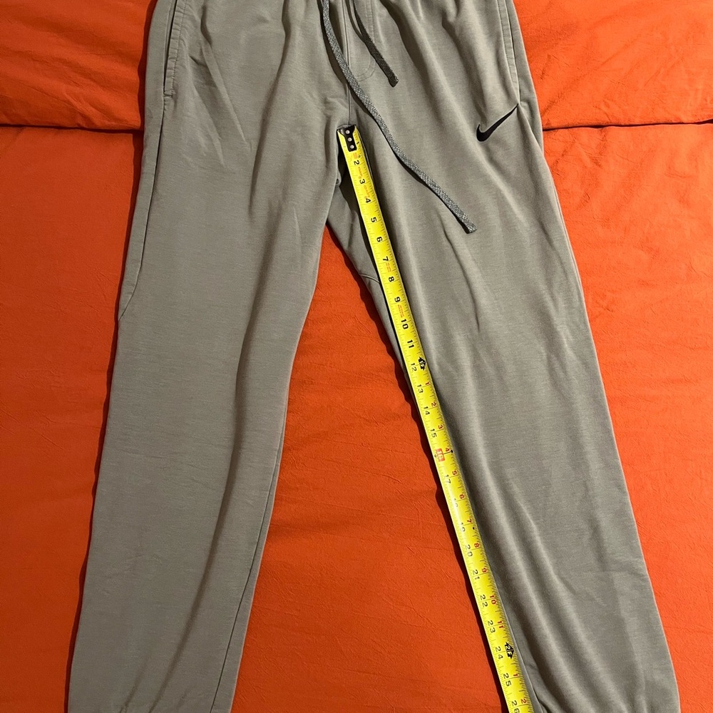 Nike Gray Jogger Sweatpants